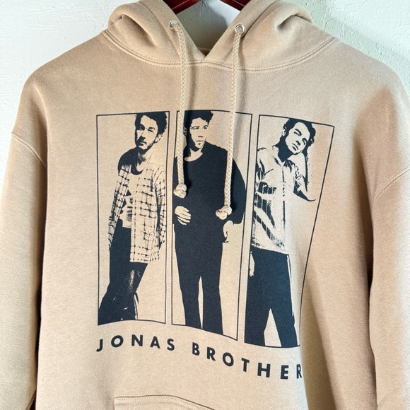 Jonas Brothers The TOUR Hoodie (2023) Size Medium - Picture 2 of 5